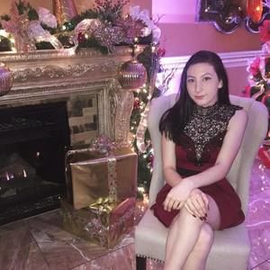 Meet your Posher, Eva